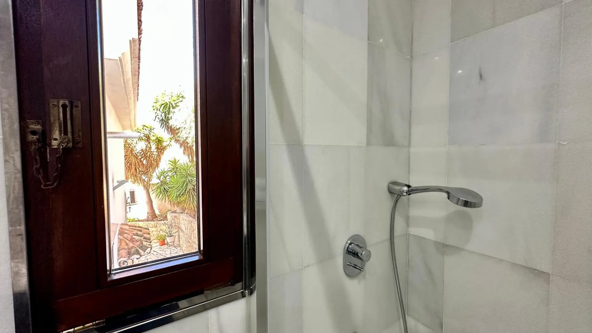 Cotobro Beach Apartment Almunecar